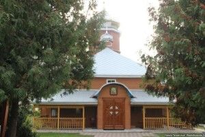 Під час ремонту церкви у Радехові знайшли давні сакральні предмети кінця XVIII-XIX століть