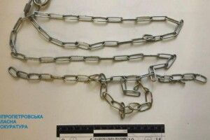 На Дніпропетровщині чоловіка звинувачують у катуванні 5-річної дитини 