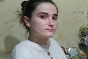 Зниклу 16-річну дівчинку знайшли у зашморгу на дереві: з'явилося фото