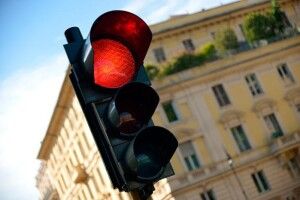 Волинські патрульні закликали водіїв не перти на «червоний»