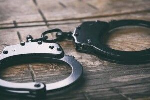 Фермер ув'язнив робітника у сушарці, бо той погано відремонтував трактор