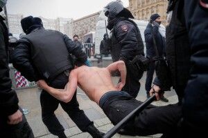 У Росії затримали понад 2500 людей, які вийшли підтримати Навального  