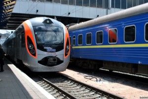 Розповіли, коли Укрзалізниця розблокує продаж квитків на свята