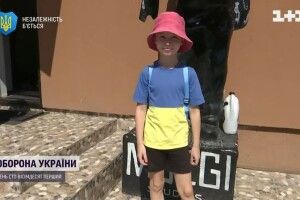 8-річний хлопчик із Чернігова співом заробив для ЗСУ понад 100 тисяч і ним зацікавились музичні продюсери