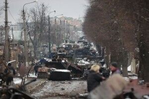 У Баштанці та Снігурівці люди взяли у полон окупантів, а техніку спалили 