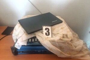 На Рівненщині злодій вкрав ноутбук, що мав сповіщати про повітряну тривогу