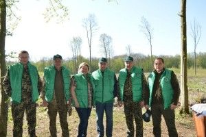 Волинська верхівка садила ліс