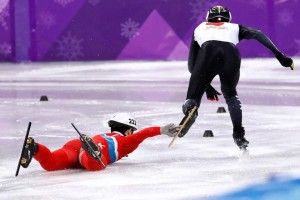 Спортсмен з Північної Кореї гепнувся сам, ще й спробував завалити японця?