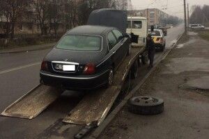 У Луцьку шукають водія, який протаранив огородження