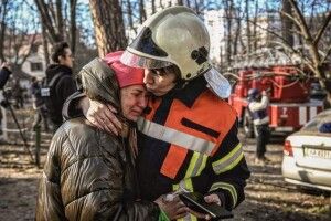 Всі ми воюємо: Зеленський поділився яскравими фото, як бореться Україна (Фото)