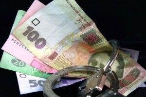 У Горохові двоє чоловіків тицяли хабар поліцейським: їх судили