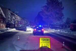 Слідчі Луцького району з’ясовують обставини травмування пішоходів, зокрема підлітка