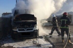 У Дубровиці горів Renault Master (фото)