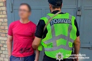 Не сподобався трек: у Києві військовий взяв перехожого на приціл