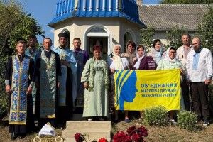 У волинському селі пом’янули легендарного воїна з позивним «Ураган», який збудував каплицю