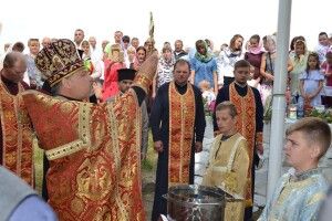 До Ракової кринички за цілющою водою прийшли паломники (Фото. Відео)