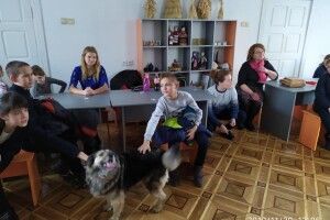 У Волинському краєзнавчому музеї лекцію школярам прочитала хвостата Ада (фото)