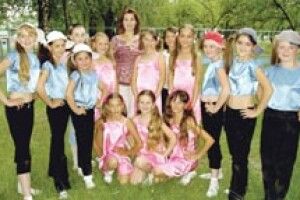 «КАЛИНОНЬКА» ТАНЦЮЄ ВЖЕ 10 РОКІВ
