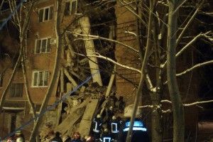 У Чернігові вибух – зруйновано 8 квартир (фото)