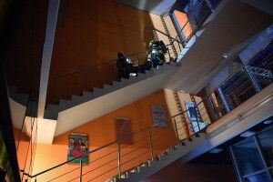 В одному з луцьких спорткомплексів вночі працювали рятувальники (Фото)