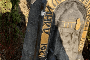 У Жидичині повалили пам’ятник королю Данилу