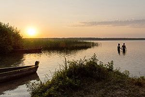 ВІКНО РУБРИКИ: «Вабить це озеро, тихе й погоже»