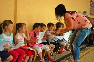 Ківерцівські дошкільнята вгадували, хто у якій норі живе (фото)