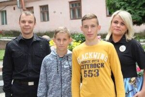 Поліція Рівненщини взяла участь в антинаркотичному флешмобі
