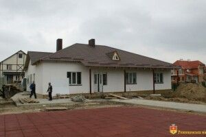 У Рожищі споруджують будинок сімейного типу
