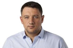 У Києві депутат-«свободівець» ненароком вистрелив собі у живіт з нагородного пістолета
