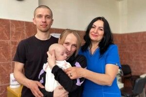 Львівські медики врятували малюка, у якого зрослись носові отвори