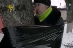 У Харкові спіймали мародера, якому захотілось пива: покарали його традиційно (Відео)