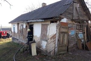 У Дубнівському районі горіли дві хати та вантажівка