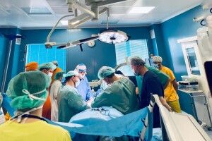Унікальна операція у Львові: ногу пришили задом наперед