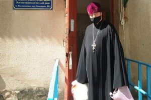 Капелан Православної церкви України організував допомогу нужденним (Фото)