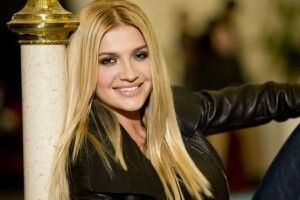 Модний бренд Victoria's Secret використав у своїй рекламі композицію українки (ВІДЕО)