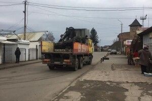 Луцькі муніципали: все більше підприємців з ринку «Центральний» змінюють прописку