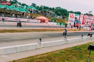 Луцьк зустрічає професійний дрег-рейсинг!