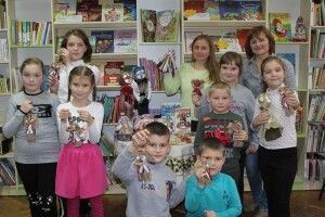 Маленькі лучани поринули у світ чарівних ляльок з бабусиної скрині (фото)