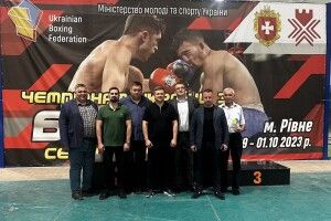 На Рівненщині за звання чемпіона України змагаються 360 боксерів