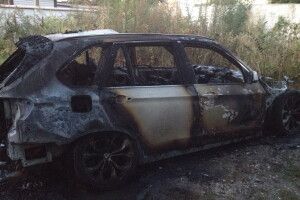 BMW X5 згорів дотла (фото)
