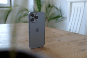 На Волині чоловік незаконно наживався на охочих придбати iPhone