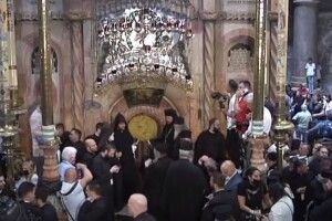 В Єрусалимі зійшов Благодатний вогонь напередодні Великодня