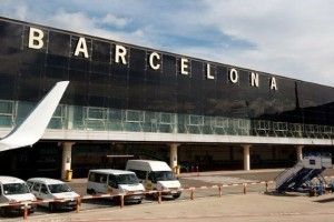 За українцями, які застрягли у Барселоні, вилетів літак