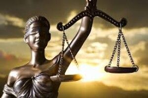 Двох школярок з Нововолинська  підозрюють у хуліганстві, а одну з них – ще й у грабежі
