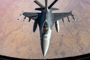 Україна отримає від Данії всі обіцяні F-16