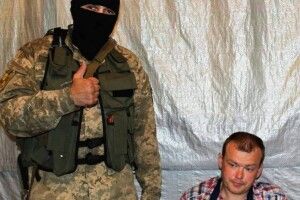 Бійці бригади з Дніпропетровщини схопили дезертира, що рік ховався у окупантів