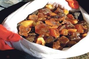 Кому вигідні «бурштинові війни»?