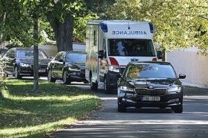 Президента Чехії терміново шпиталізували