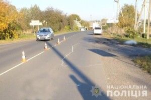 Раптово вийшов на дорогу: на Волині авто на смерть збило пішохода